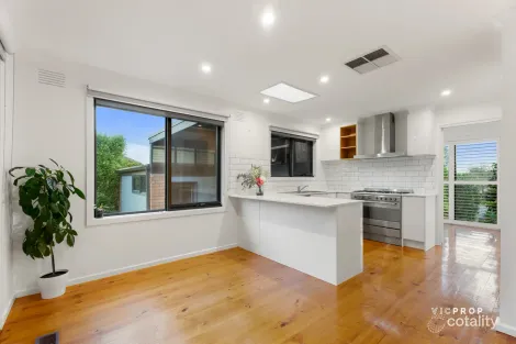 Property photo of 1 Haystack Place Viewbank VIC 3084