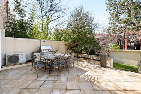 24-26 Berry St, East Melbourne, VIC 3002