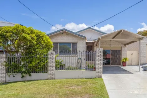 27 Knights Tce, Margate, QLD 4019