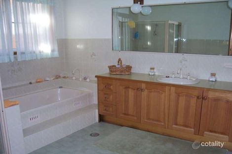 Property photo of 39 Ballina Crescent Port Macquarie NSW 2444