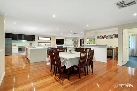 Property photo of 19 Grevillea Close Eltham North VIC 3095