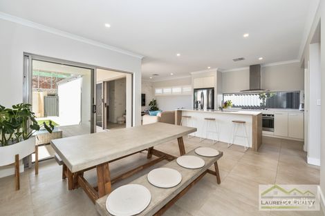 Property photo of 14 Bellefontaine Grove Mindarie WA 6030