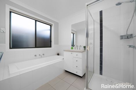 Property photo of 63 Moorookyle Avenue Tarneit VIC 3029