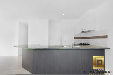 Property photo of 72 Edgevale Way Tarneit VIC 3029
