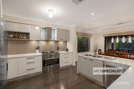 Property photo of 8 Ravensbourne Court Sandhurst VIC 3977