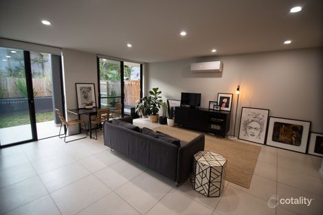 Property photo of 2/19 Bartlett Street Morningside QLD 4170