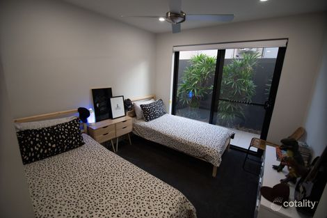 Property photo of 2/19 Bartlett Street Morningside QLD 4170