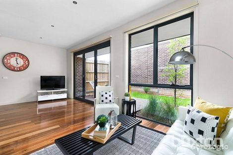 Property photo of 2/34 Atkinson Street Chadstone VIC 3148