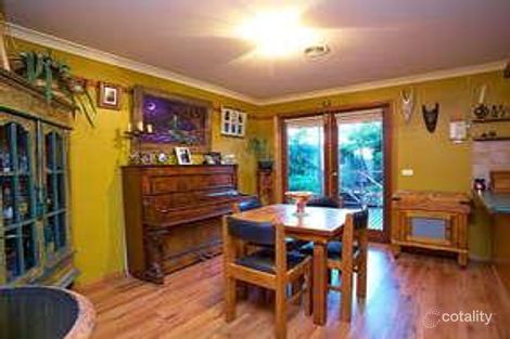 Property photo of 15 Bendigo Circuit Caroline Springs VIC 3023