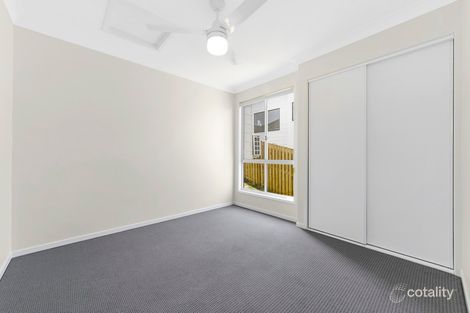 Property photo of 2/59 Barlow Street Cranley QLD 4350