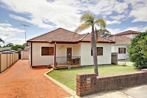 205 Wangee Rd, Greenacre, NSW 2190