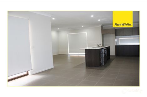 Property photo of 59 Saltmarsh Crescent Point Cook VIC 3030
