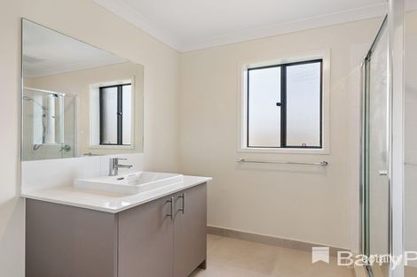 Property photo of 4 Communal Road Wyndham Vale VIC 3024