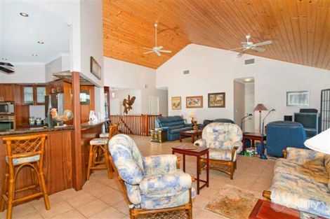 Property photo of 383-385 Upper Rosemount Road Rosemount QLD 4560