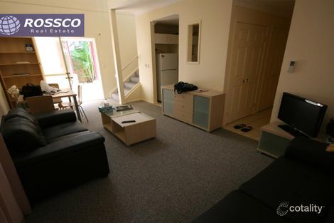 Property photo of 2/40 Warren Street St Lucia QLD 4067