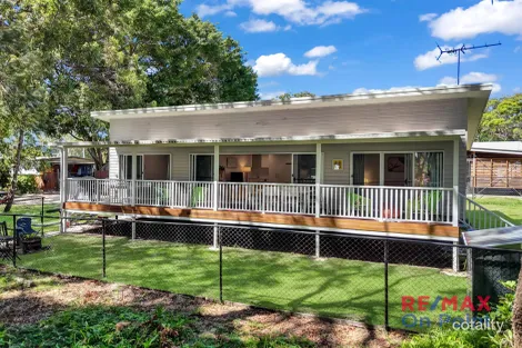 1 Cypress St, Coochiemudlo Island, QLD 4184