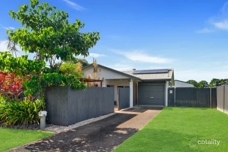 Property photo of 1 Bounty Close Bentley Park QLD 4869