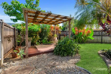 Property photo of 1 Bounty Close Bentley Park QLD 4869
