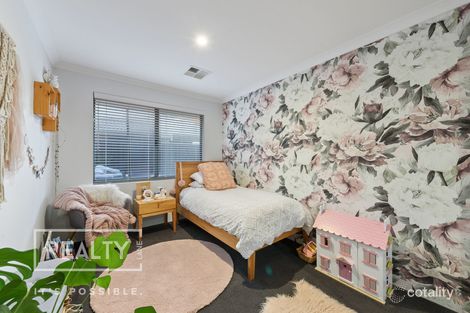 Property photo of 22 Marlinspike Boulevard Jindalee WA 6036