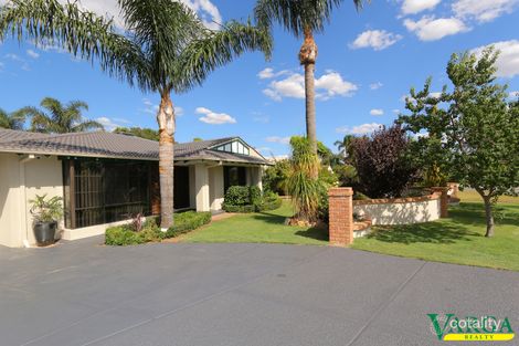 14 Barra Cl, Leeming, WA 6149