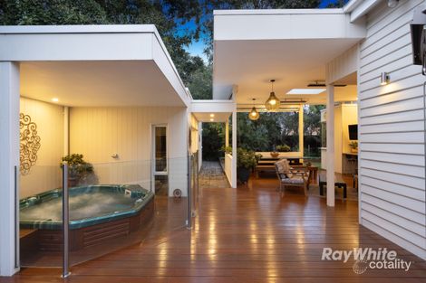 Property photo of 25 Albert Road Carnegie VIC 3163