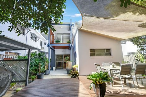Property photo of 61/181 Lae Drive Coombabah QLD 4216