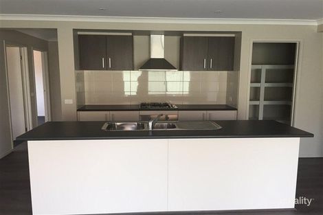 Property photo of 18 Tobin Crescent Epsom VIC 3551