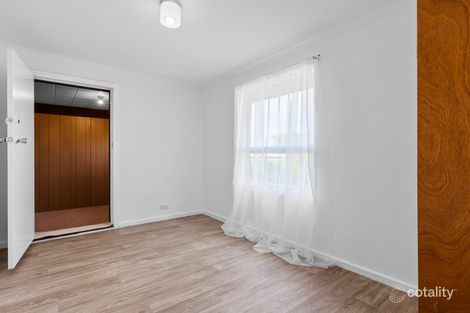 Property photo of 36 Amberleigh Close Christie Downs SA 5164