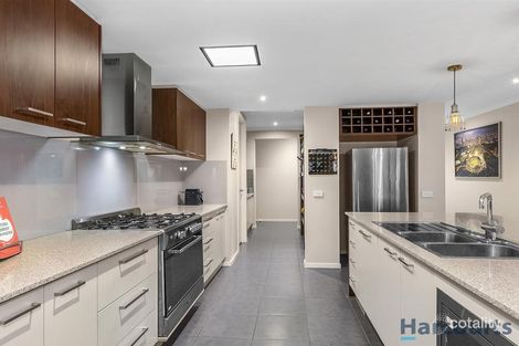 Property photo of 17 Bridgewater Avenue Eynesbury VIC 3338