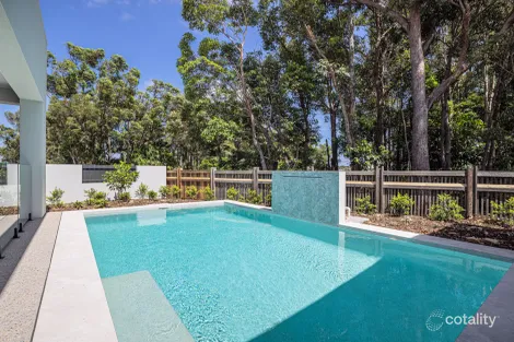 1 Gahnia Ct, Banksia Beach, QLD 4507