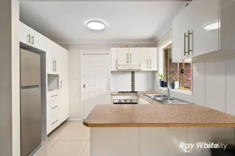 Property photo of 8A Manorhouse Boulevard Quakers Hill NSW 2763