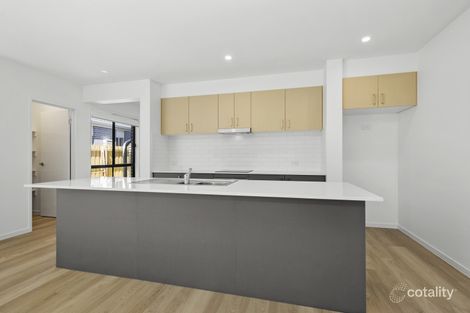 Property photo of 33 Presentation Boulevard Winter Valley VIC 3358