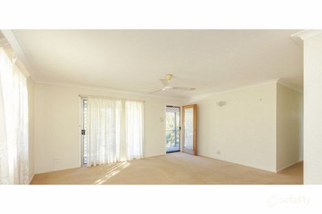 37 Elphinstone St, Berserker, QLD 4701