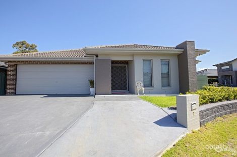 Property photo of 7 Redford Place Prairiewood NSW 2176
