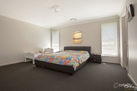 Property photo of 7 Redford Place Prairiewood NSW 2176