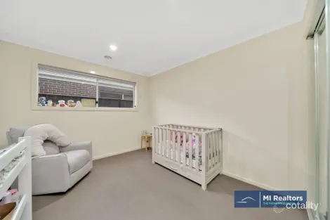 Property photo of 48 McDougall Place Truganina VIC 3029