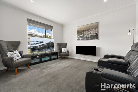Property photo of 4 Portland Pass Meadow Springs WA 6210