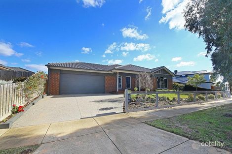 Property photo of 4 Maldon Drive Eynesbury VIC 3338