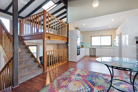 Property photo of 10 Seacroft Close Belmont North NSW 2280