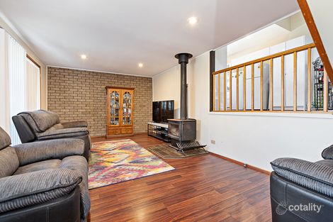 Property photo of 10 Seacroft Close Belmont North NSW 2280