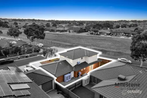 Property photo of 24 Waltzing Drive Lynbrook VIC 3975