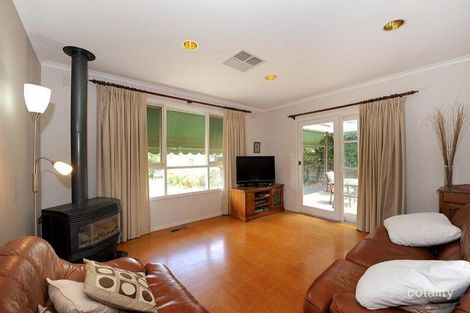 Property photo of 9 Peveril Street Glen Waverley VIC 3150