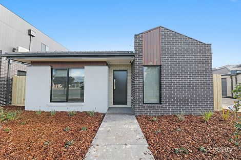 Property photo of 6 Newbridge Boulevard Wallan VIC 3756