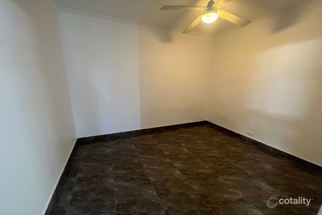 Property photo of 8 Wedge Place Lurnea NSW 2170