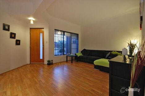 Property photo of 11 Sundowner Meander Banksia Grove WA 6031