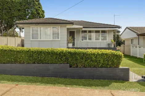 19 Catto St, Centenary Heights, QLD 4350