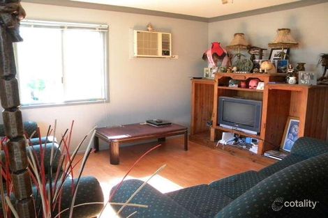 Property photo of 2 Sunrise Crescent Gracemere QLD 4702