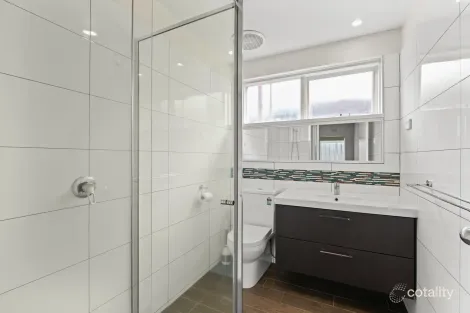 Property photo of 2/55 Mimosa Road Carnegie VIC 3163