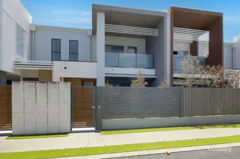 Property photo of 308/1 Vue Boulevard Robina QLD 4226