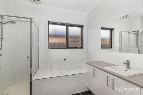 Property photo of 11A Kirribilli Crescent Wallan VIC 3756